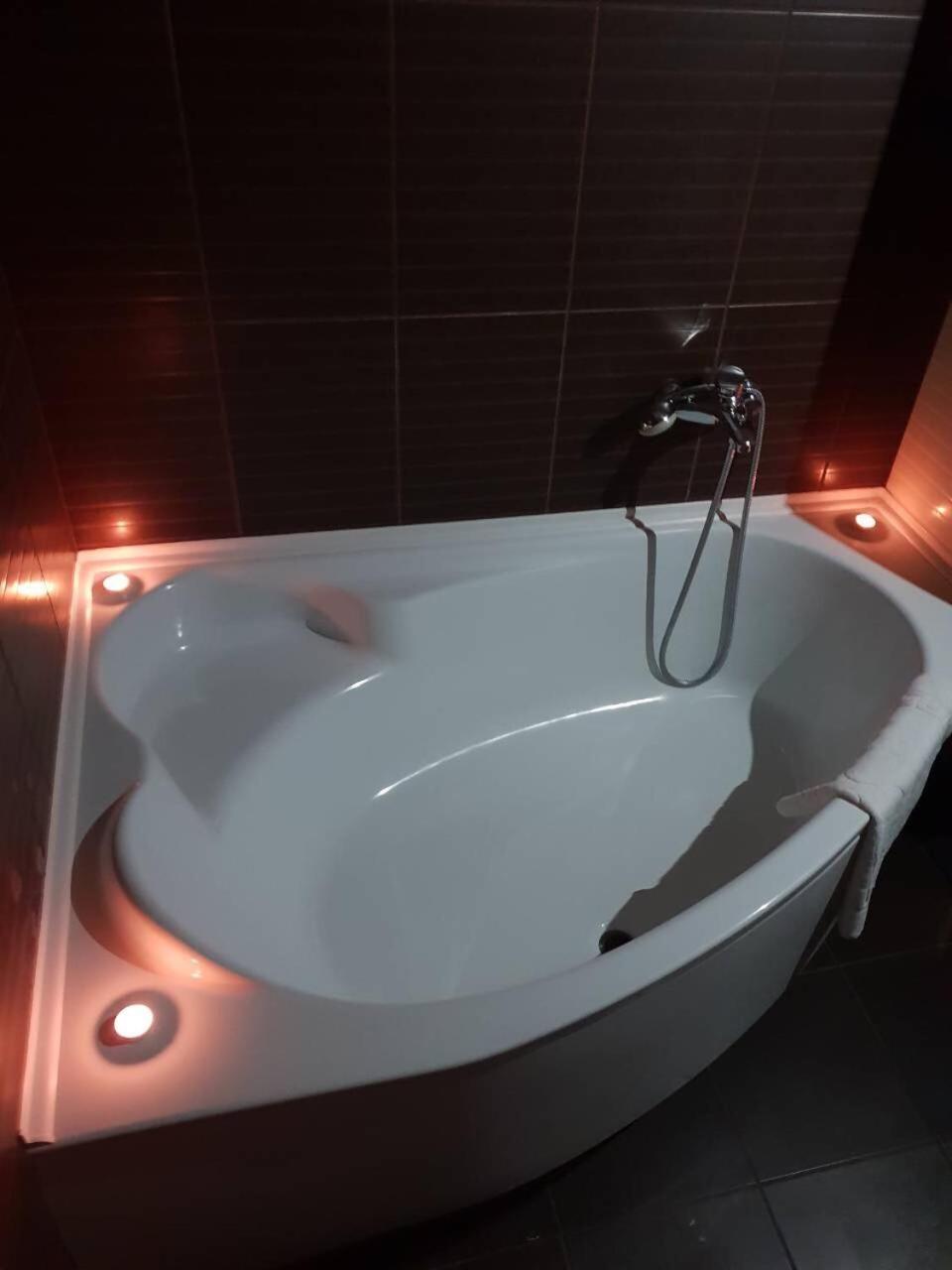 Elena'S Holiday Apartment Kamianets-Podilskyi Εξωτερικό φωτογραφία